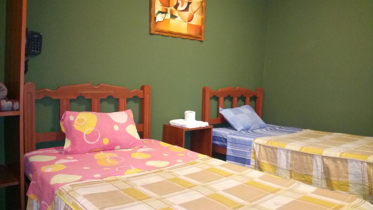 Hostal Residencial Mochica Lima Exterior foto
