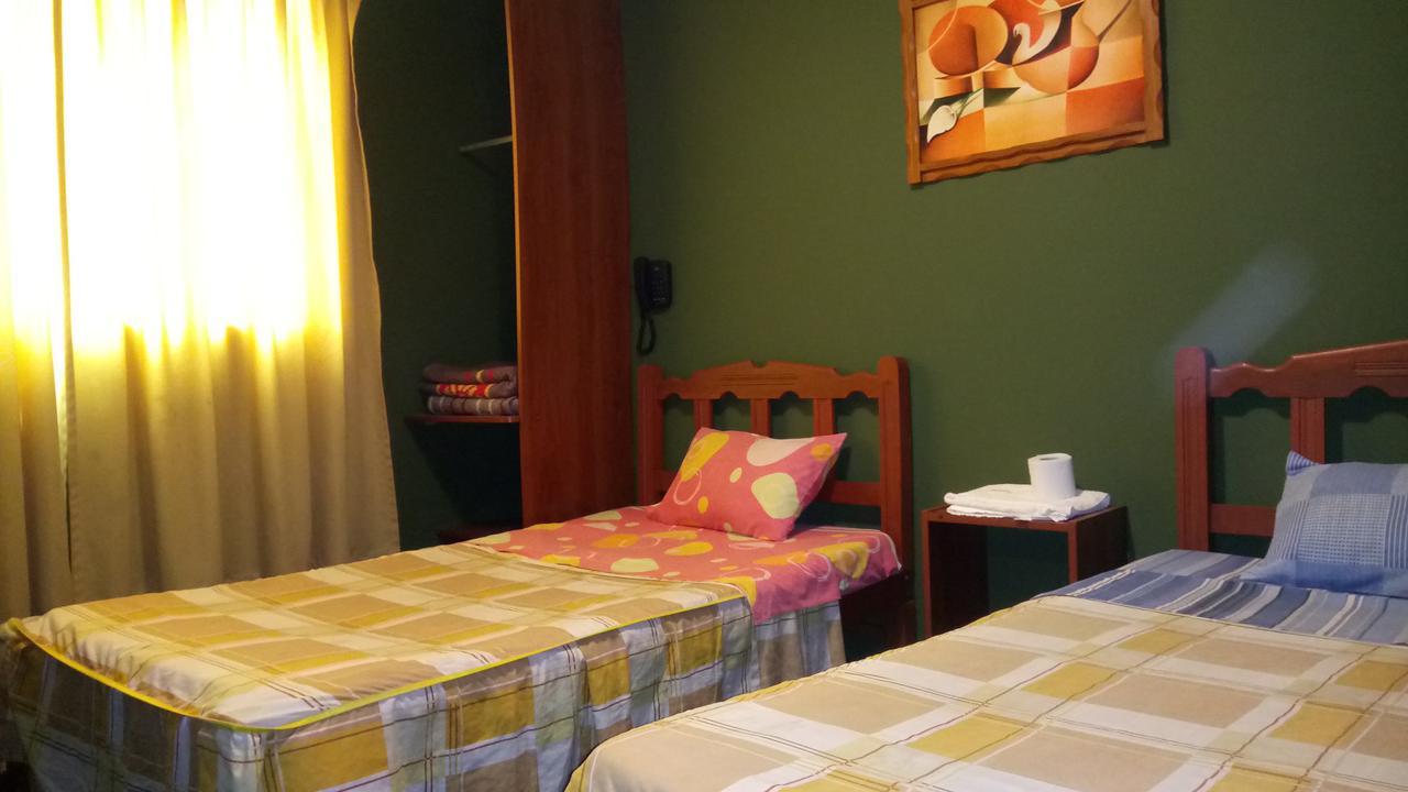 Hostal Residencial Mochica Lima Exterior foto